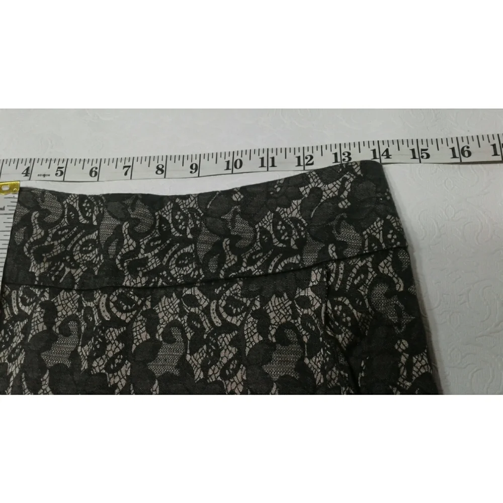 Forever 21 beige skirt size M